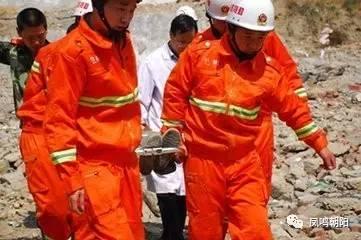 赤壁新闻头条消防员,守护城市安全防线