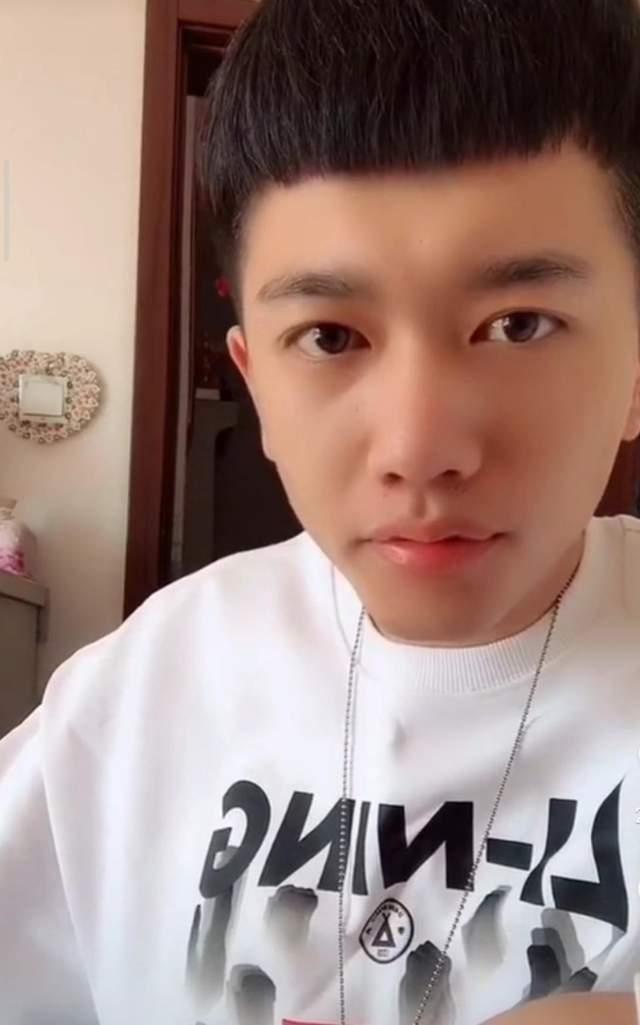 网红唐痘痘是干嘛的,揭秘网红背后的神秘职业